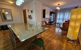 13B01 Apartamento Con Terraza Y Garaje